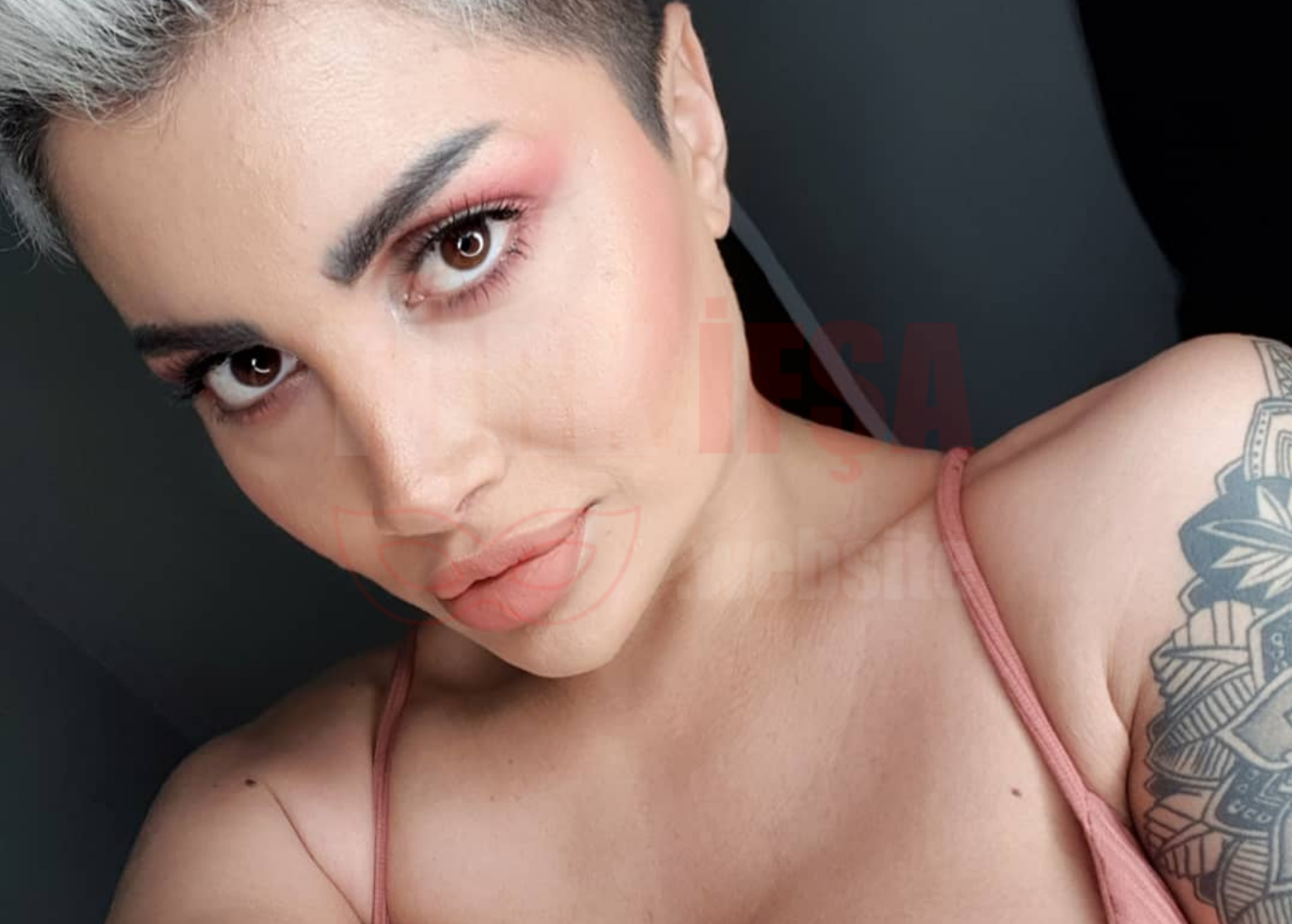 Heves Güzel Çıplak İfşa - Türk İfşa Arşivi